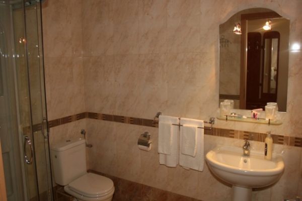 hotel-elvetia-690CE5ADF-42D5-25E6-DDB1-CEFAE0967BAF.jpg
