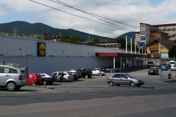 lidl7C3FC0FC7-096B-A7E7-E7D7-E71BD939D990.jpg