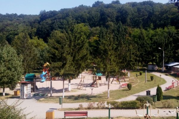 0000parcbejanEFCE62AF-1E53-9DD5-A79E-4F5A5C7AF7AF.jpg