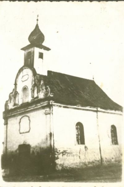 vechea-capela-catolica-armeneasca-1921FD650-BA8D-ED4E-1D57-CA69E2B79FCF.jpg