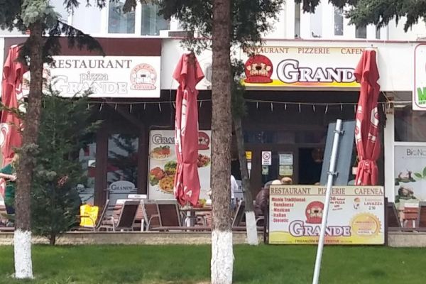 pizzagrande63D04F17-EC99-E785-D7E0-F3E0140461FC.jpg