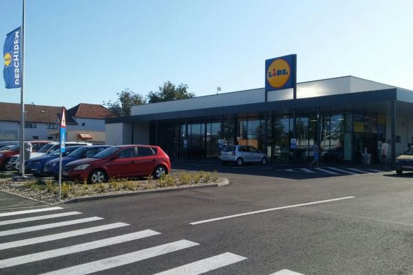 lidl23374501C-3A89-DB5D-D104-421AA745DA77.jpg