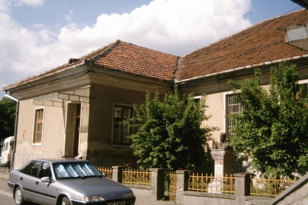 bustul-povestitorului-ion-pop-reteganul-3FE3CDA06-FA3E-D7D4-E505-B17A2FC911ED.jpg