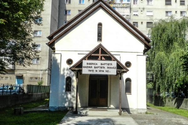 biserica-baptista-maghiaraD57885F1-7049-F3CA-BBCE-C0F6D4788628.jpg